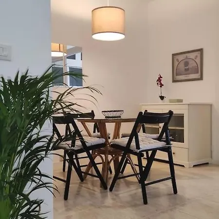 Casa Con Jardin