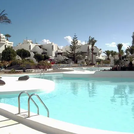 Casa Con Jardin * Costa Teguise